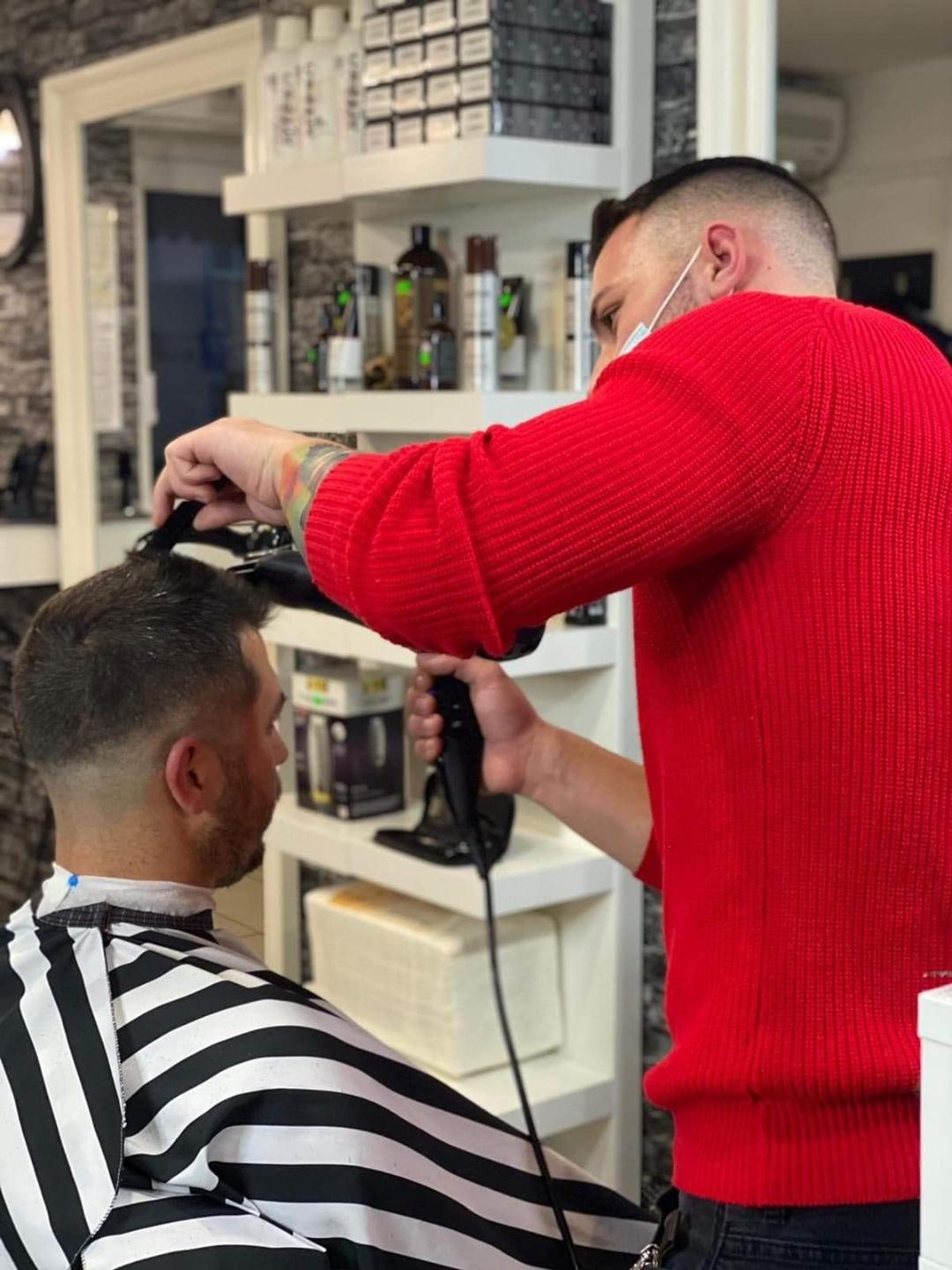 Curs Frizerie Barbering – Cod COR 514113